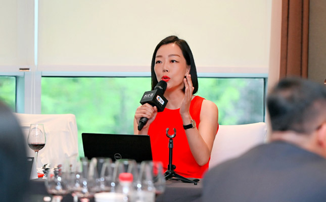 Sophie Liu 劉慧紅酒葡萄酒 Sophie Liu 劉慧紅酒葡萄酒