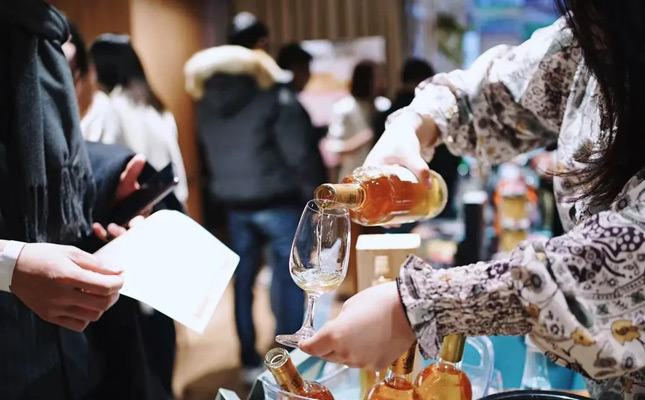 進(jìn)口紅酒一手貨源 進(jìn)口紅酒一手貨源